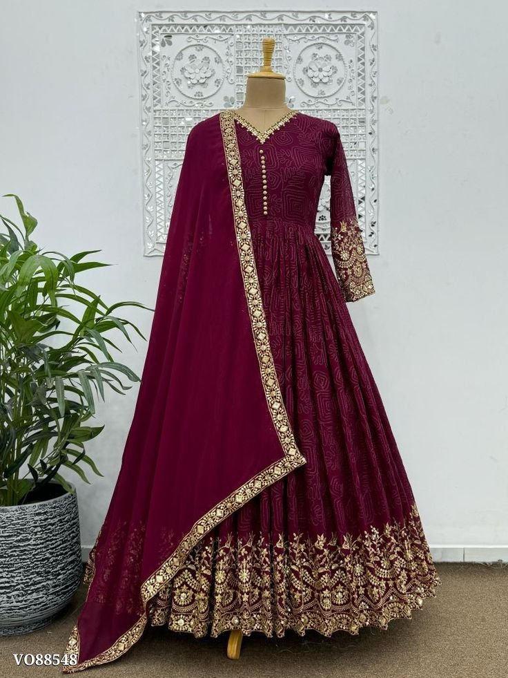 Trendy Women’s Wear for Everyday & Festive Looks,